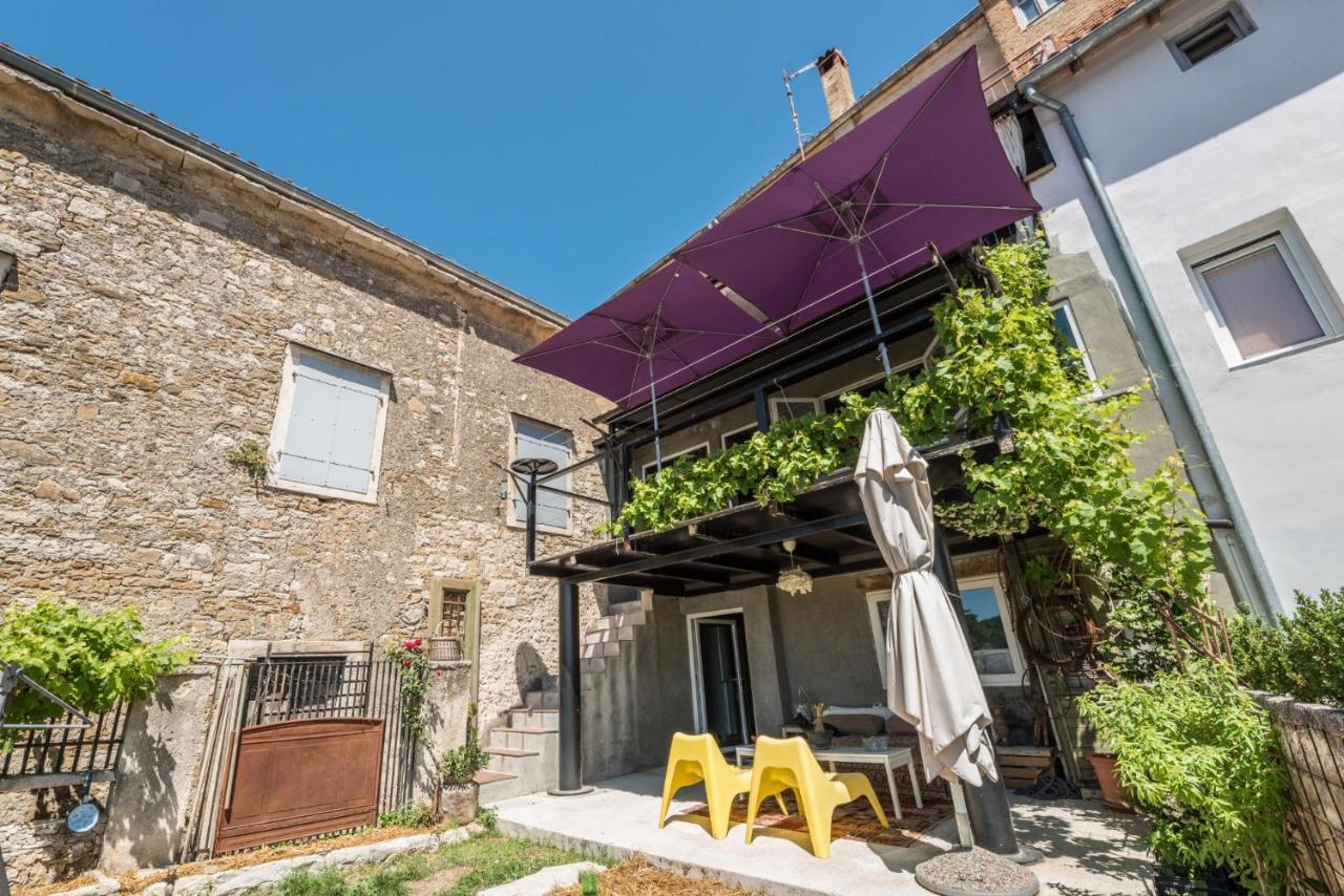 Birdhouse Apartment Motovun Exterior photo
